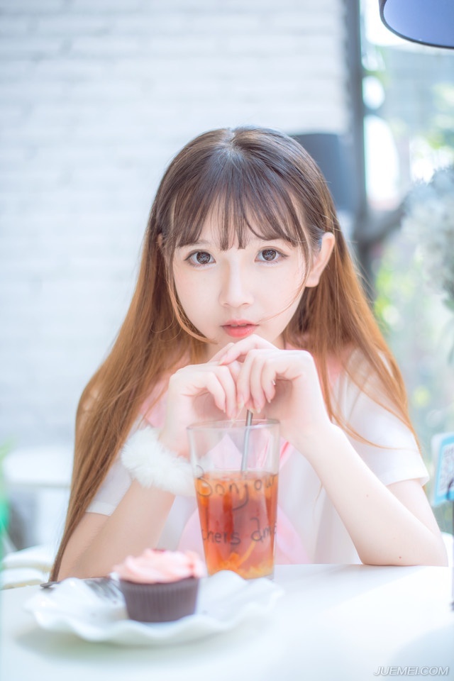 “混账，尔等竟敢以下犯上！”张任怒喝连连道。